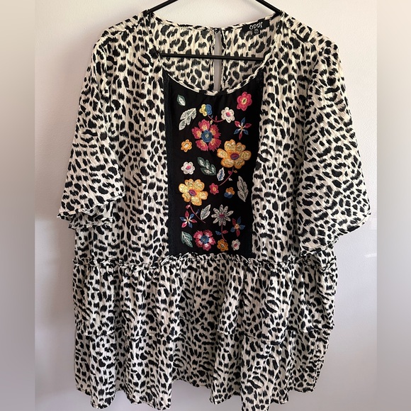 ODDY Tops - ODDY Black and White Leopard Embroidered Floral Peasant Blouse